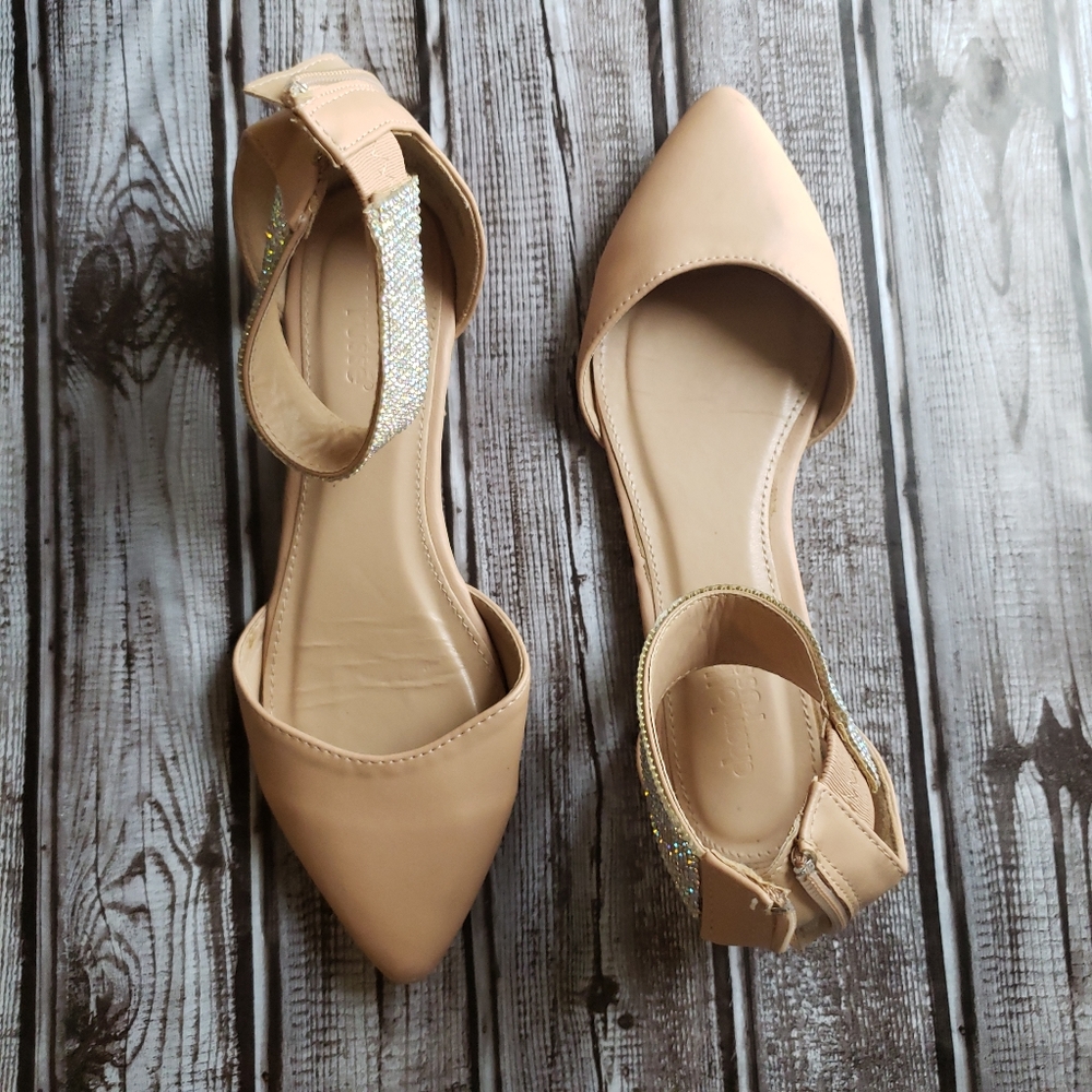 Charlotte Russe Beige Pointed Flats